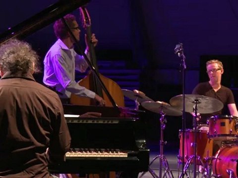 STEFANO BOLLANI - Danish Trio with Jesper Bodilsen e Morten
