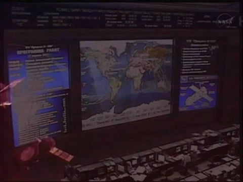 [ISS] Alternate Views of Progress 47 (M-15M) Docking to Station
