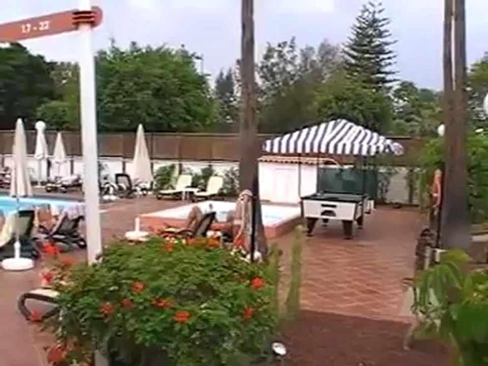 Los Tucanes Gay&Friends Playa Del Ingles naehe Yumbo Bilder Video Film www.Gayholiday.de