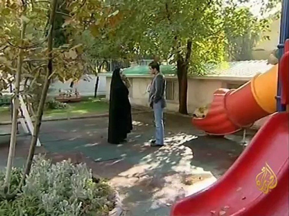 إيران تحيي ذكرى احتلال السفارة الأمريكية في طهران