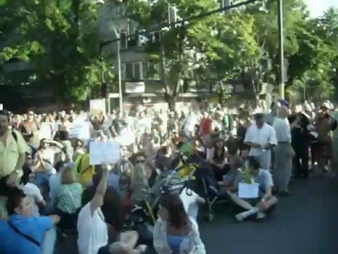 Протест във Варна в защита на Морската градина 3