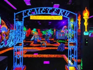 Dr. Jay Visits Canada's Monster Mini-Golf