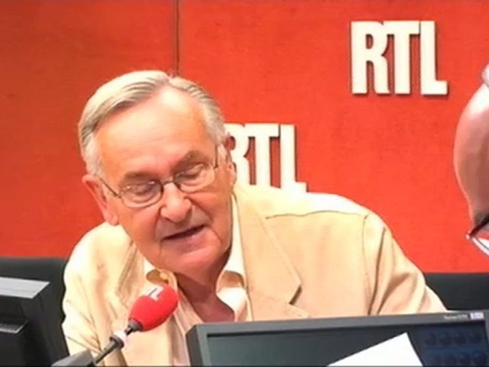 Doit-on obliger les sportifs français à chanter la Marseillaise ? Le "Débat" avec Bernard Richard, historien, auteur du livre "Les emblèmes de la République"