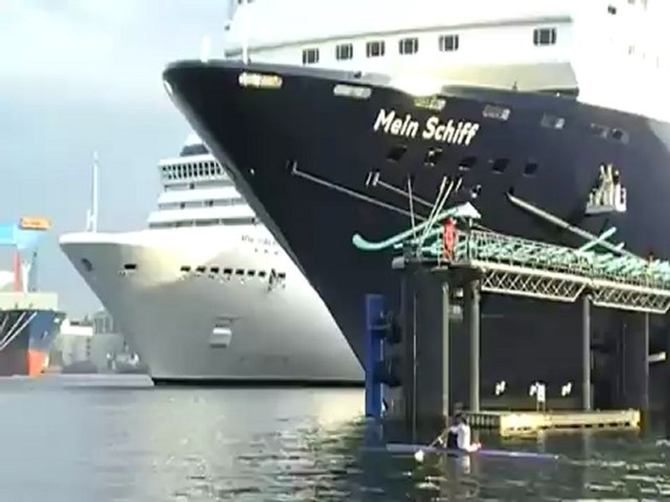 TUI Mein Schiff von TUI Cruises Kiel Hafen Hubert Fella Ostsee Kreuzfahrten