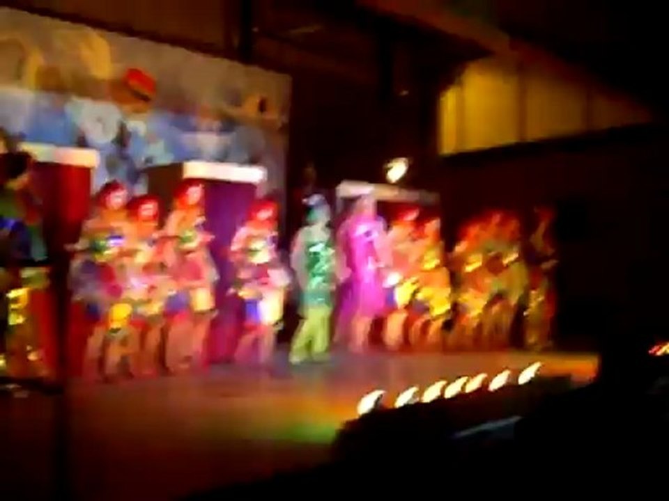 Prunksitzung in Elfershausen Karenevalsverein Blau-Weiss Showtanz Euerdorf Puppen 07.02.2009