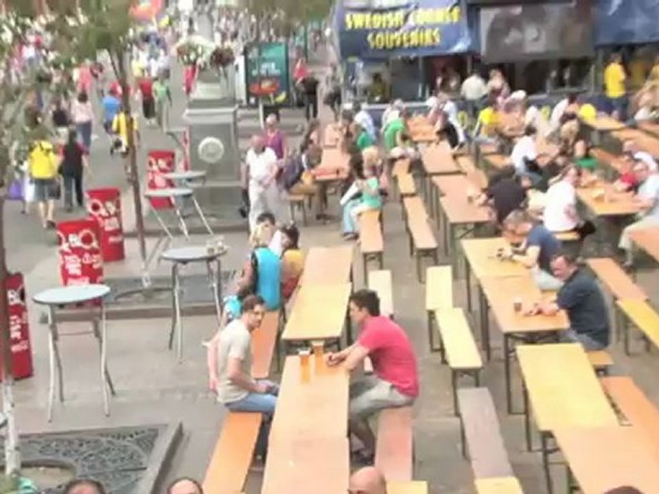 An Italian in Kiev who thinks Balotelli is English and predictions for the big game