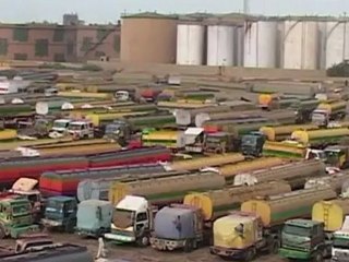 Pakistan trucks to resume NATO supplies