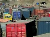 Пакистан открыл пути для грузов НАТО