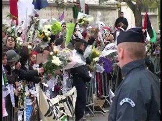 Palestinos pedem análise do corpo de Arafat