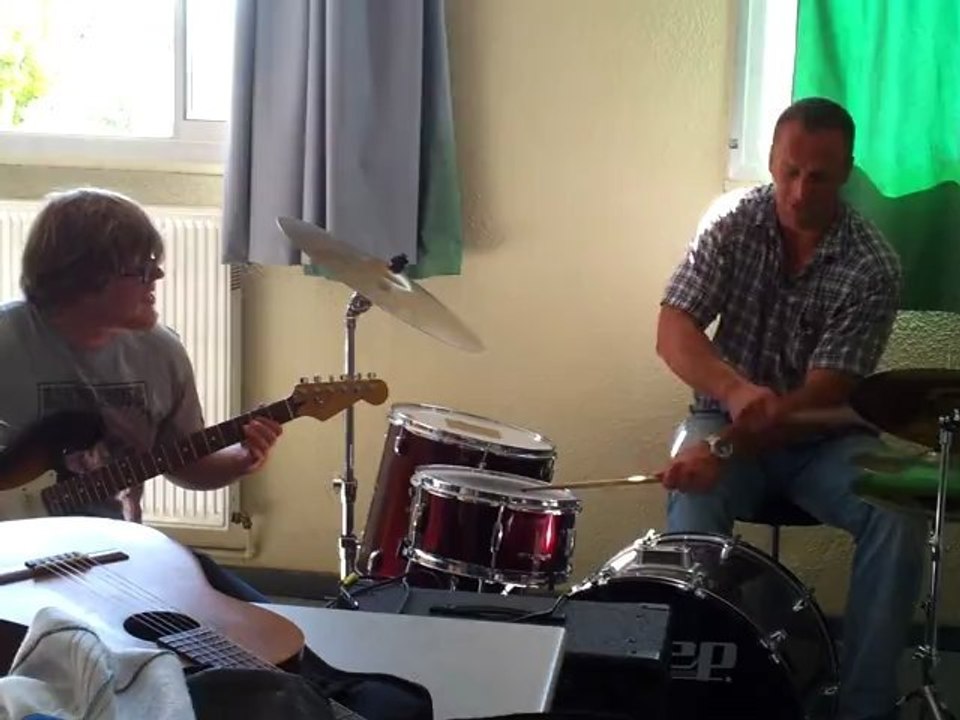 VAXMAX playing for the first time !
