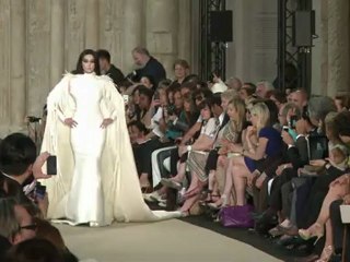 Alta costura engalana Paris