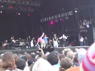 BRUCE FORSYTH Hop Farm 2012.