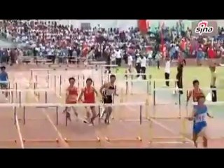 Chinese Guy Cheat In Hurdle And Still Loses