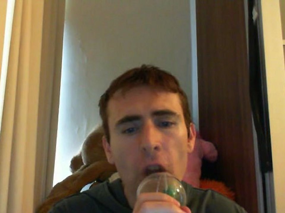 Wiwi égratigne "le loup s'endort" de Canada