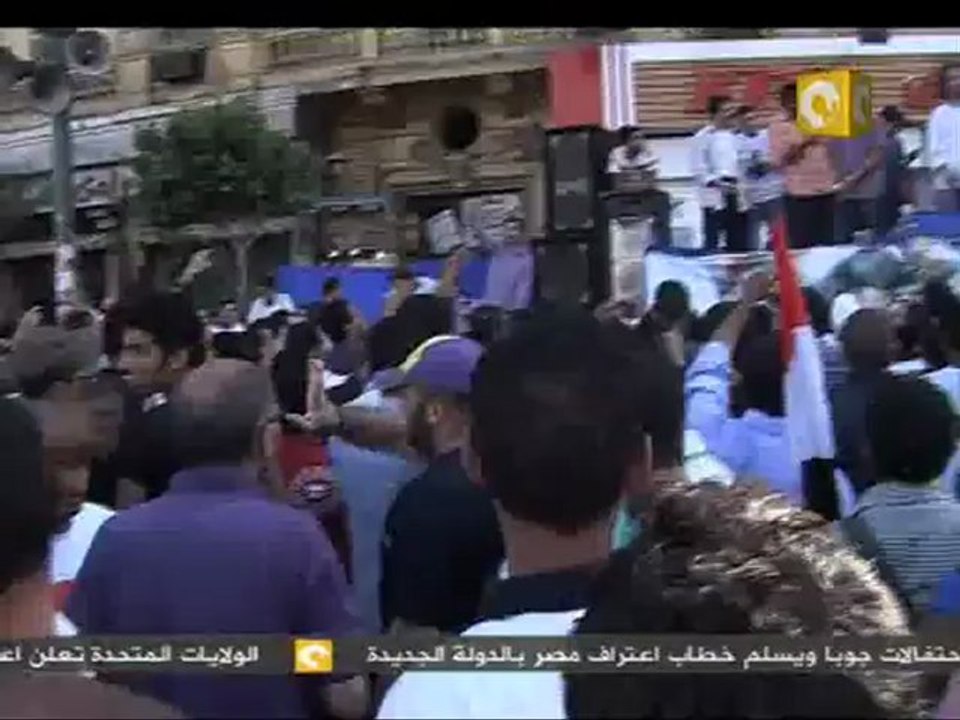 آلاف المتظاهرين يواصلون إعتصاما مفتوحا بميادين مصر