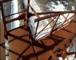 120 Metre Yükseklikten Yere Çakıldı, Ölmedi