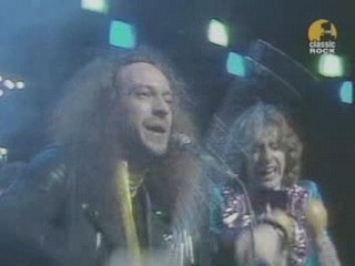 Jethro Tull - Living In The Past