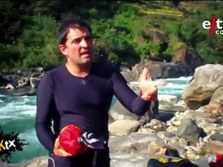 Nepal. Bhote Kosi: kayakaren maila gorena. KTX muturreko kirola