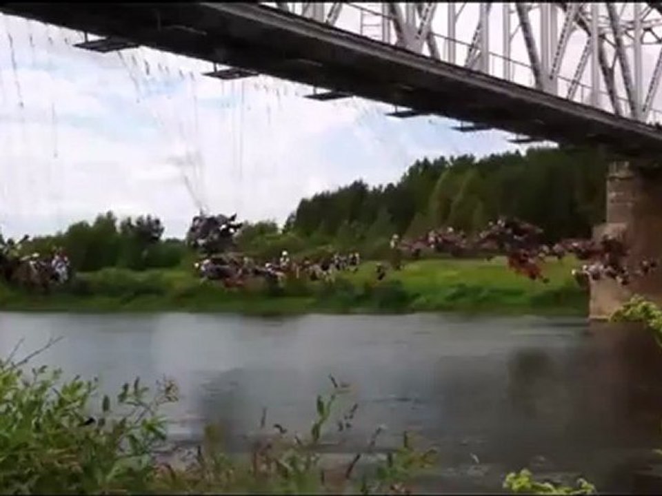 135 People Jumped Off A Bridge in Russia