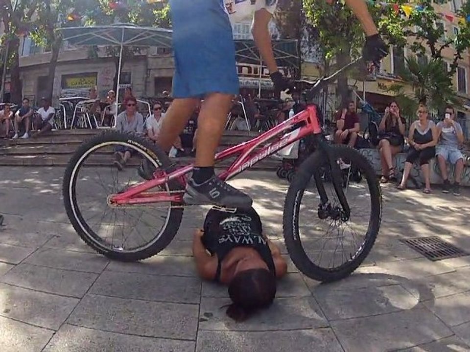 SHOW WHEELS - Guinguette moderne 2012