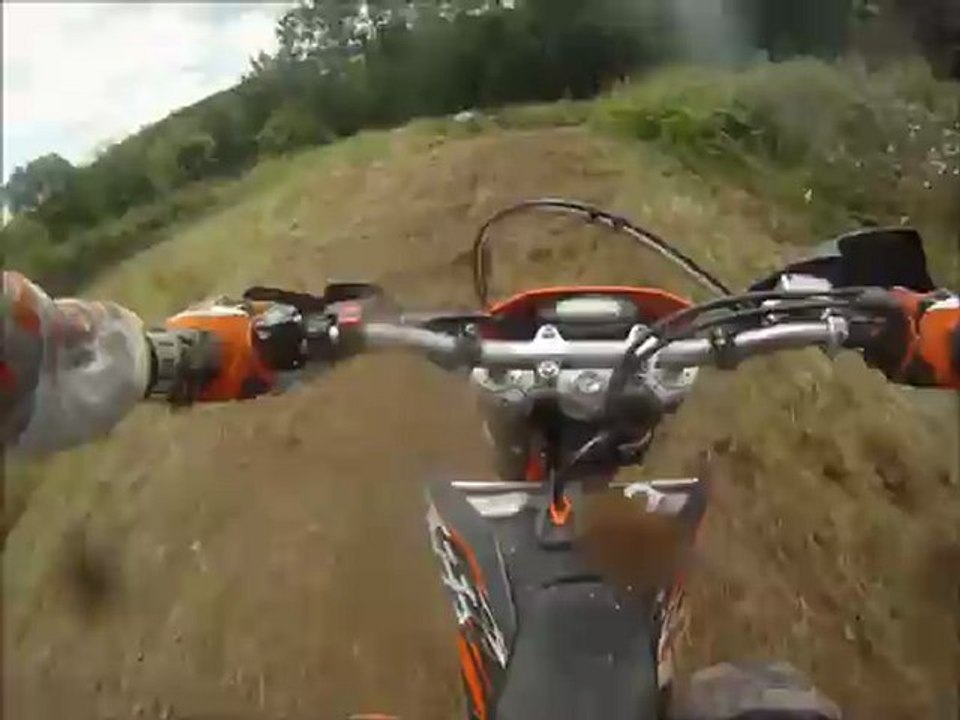 3ème tour du second relais avec moto de Charly