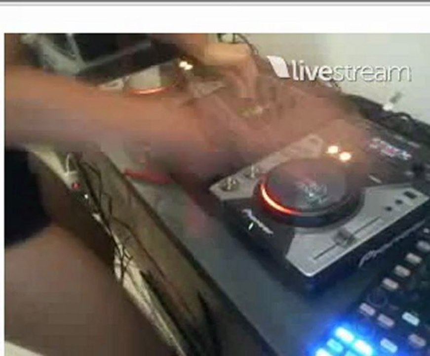 Andrea Rincon 4 de julio 2012 - www.gamertiesto.com