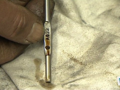 Comment vérifier le niveau d'huile auto ?