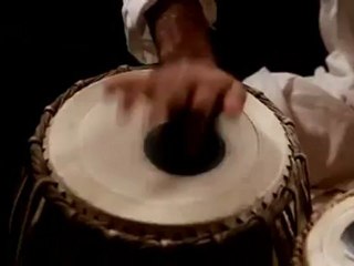 Aaj Rang Hai Re MAA Hindi Sufi