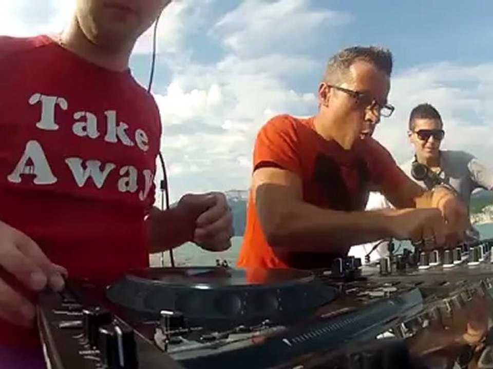 Jay Style et Adrien - M6 mobile DJ Experience