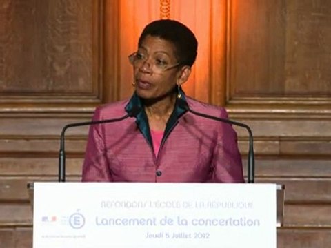 [ARCHIVE] George Pau-Langevin, ministre déléguée auprès du ministre de l’éducation nationale, chargée de la réussite éducative : lancement de la concertation - Refondons l'École de la République