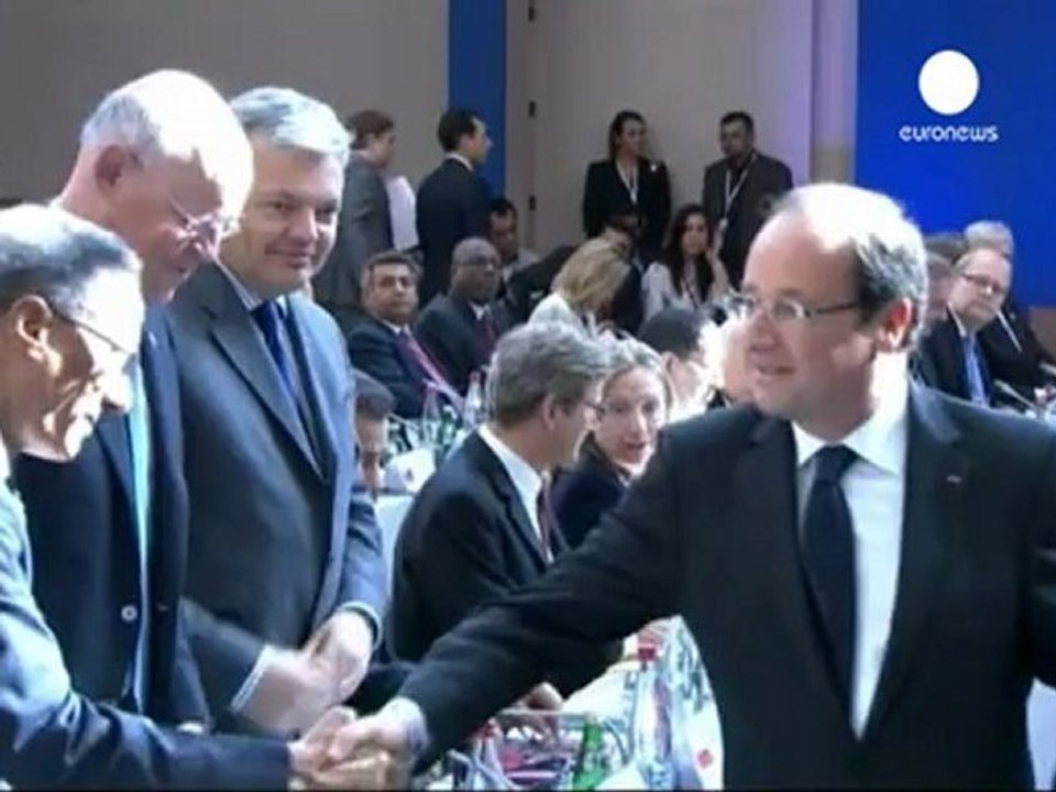 Syrian army defector to join "Friends" in Paris