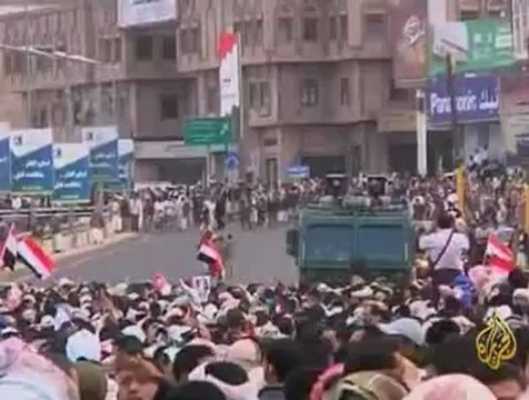 نجاح العصيان المدني في عدن وتعز والحديدة وإب