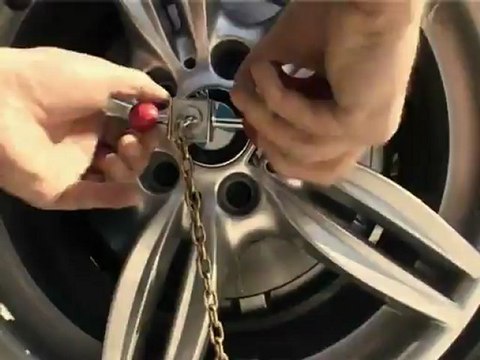 POLAIRE TRAK SPORT : passager Snow Chain fiting - Chaine à neige tourisme montage