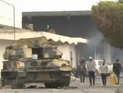 الثوار يجبروا الكتائب على الانسحاب من مصراته