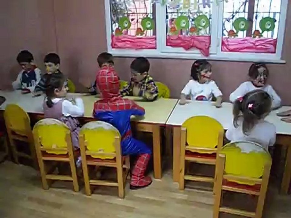 yiğit kreşte