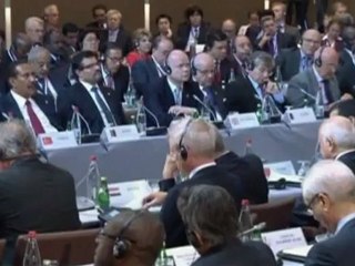 Clinton says Syria defectors are voting with their feet.