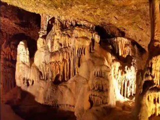 (25) Vol au-dessus d'arc les Senans, Grotte d'Osselles