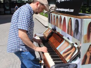 Il Jouait du Piano debout .... He played the piano stand. !!