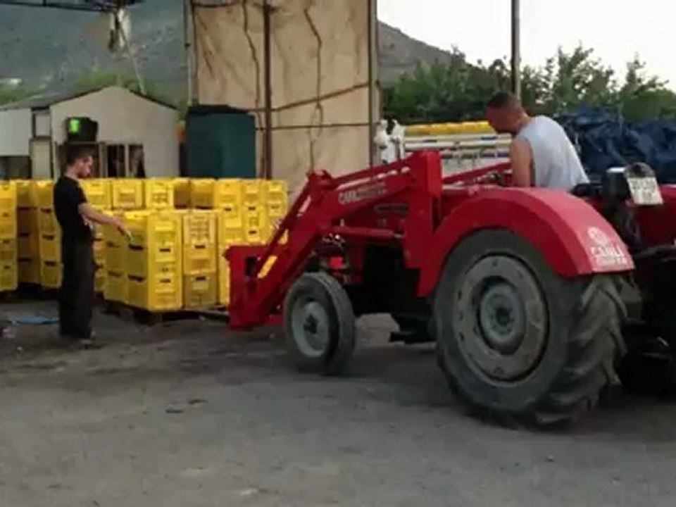 traktör kepçe