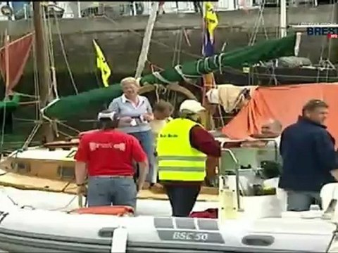 Les Tonnerres de Brest 2012 : Brest 2008 : des bénévoles multiservices