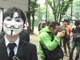 Japon: des militants d'Anonymous ramassent les ordures