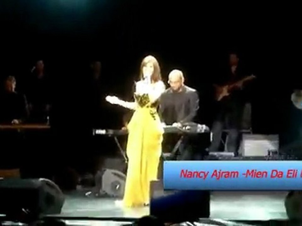 Nancy Ajram -Mien Da Eli Nesyik-Haziran 2012 İstanbul Konseri
