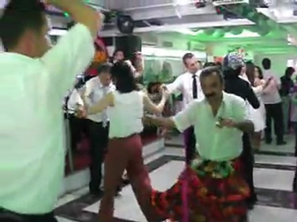 Azdavaylı Harun Bakırın Oğlunun Düğünü Kemaneci Hakkı (7)