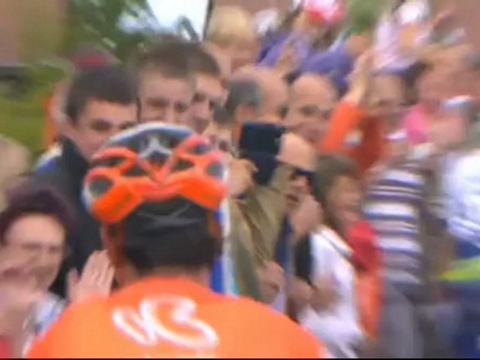 SAMUEL SANCHEZ ABANDONA EL TOUR 2012 POR UNA CAIDA
