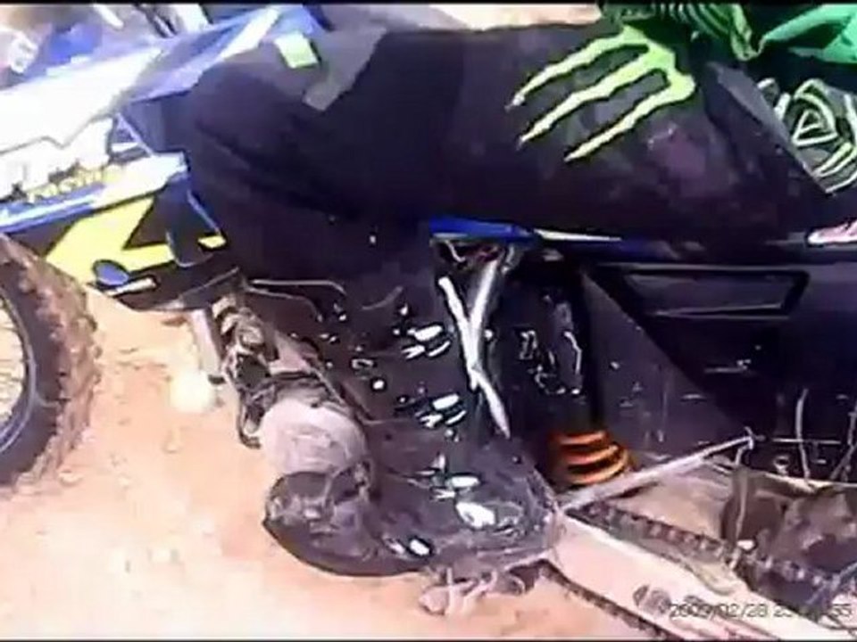 coucougnette sur sa ktm sx 125 filmé par moi