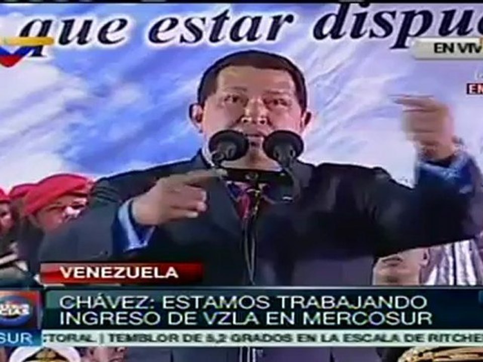 Chávez asiste a graduación de 543 oficiales de la FANB