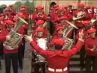 La Banda de Música de la Ertzaintza interpreta 'The Final Countdown'