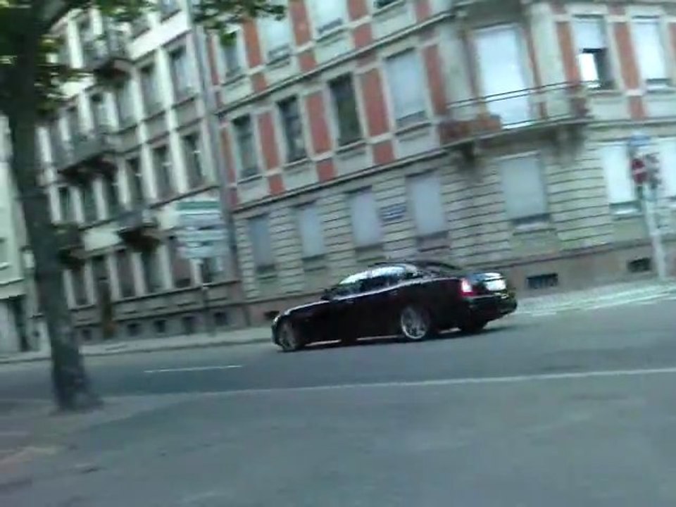 Maserati quattroporte sport gt mal filmée