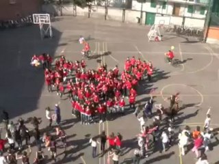 Lipdub - "Kantuz eskertu" - Hondarribia