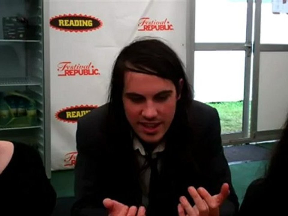 Cults on how Kurt Cobain & Nirvana killed hair...
